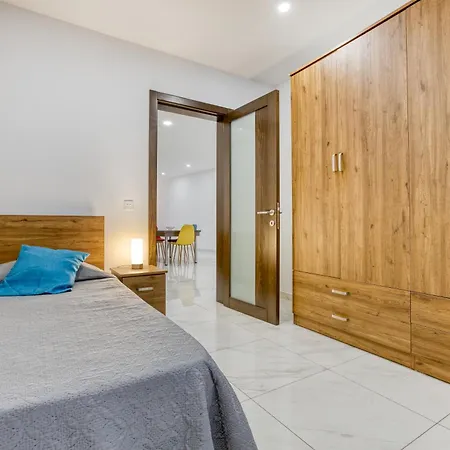 Beautiful 3br Apt With Panoramic Terrace In Qawra By 360 Estates *