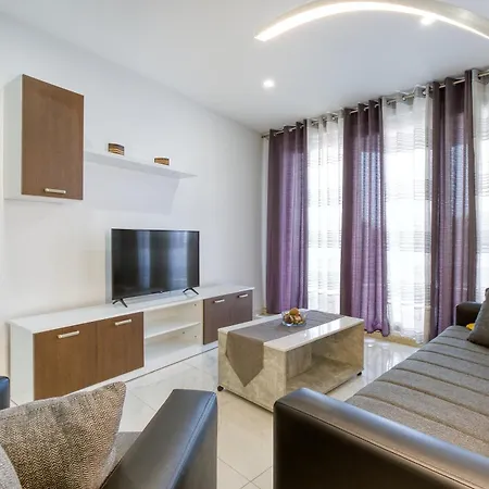 Beautiful 3br Apt With Panoramic Terrace In Qawra By 360 Estates *