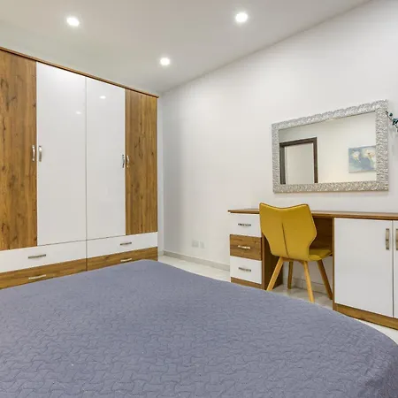 Beautiful 3br Apt With Panoramic Terrace In Qawra By 360 Estates アパート