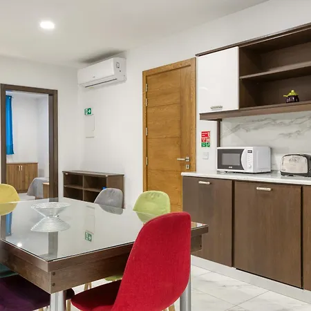 Beautiful 3br Apt With Panoramic Terrace In Qawra By 360 Estates *