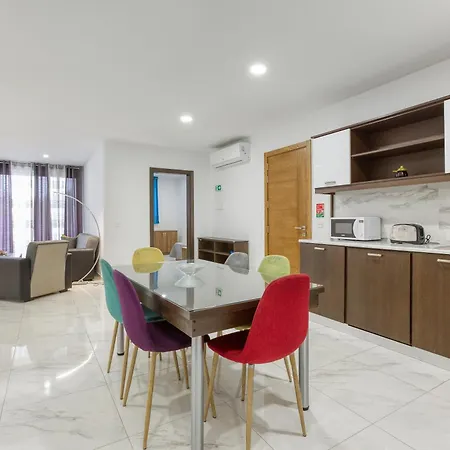 Lägenhet Beautiful 3br Apt With Panoramic Terrace In Qawra By 360 Estates *